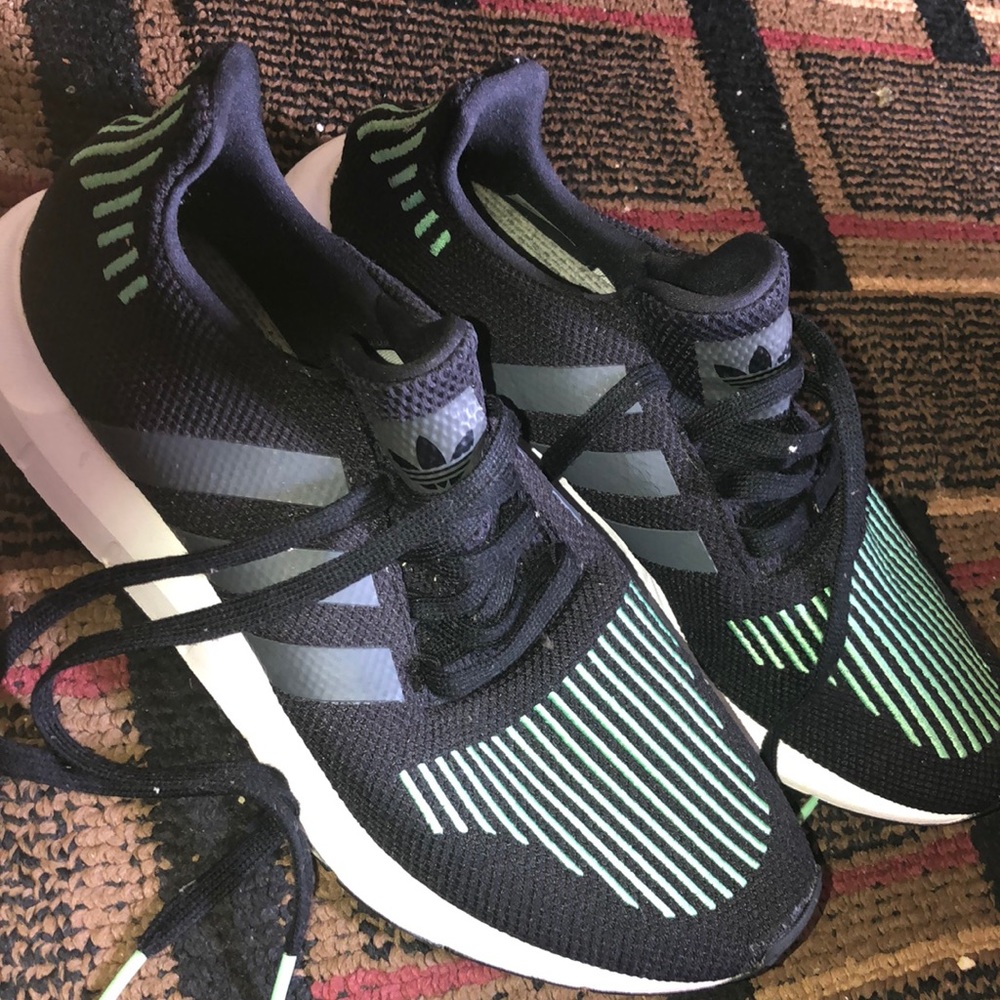 men’s adidas sneakers size 10